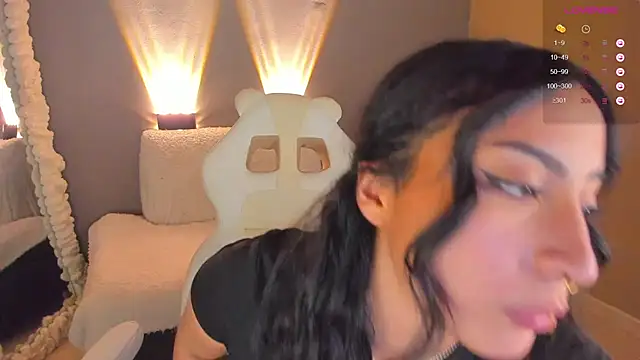 Snapshot of amber_curly chatting on February 4, 2025, 7:22 pm amber curly online show from February 4, 2025, 7:22 pm