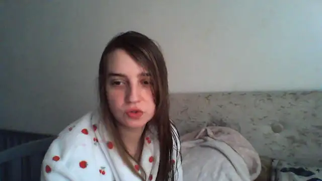 Snapshot of EvieRoseex chatting on April 4, 2026, 3:18 pm EvieRoseex online show from April 4, 2026, 3:18 pm