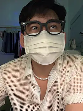 Snapshot of MinhTuanLive chatting on March 17, 2025, 5:45 am MinhTuanLive online show from March 17, 2025, 5:45 am