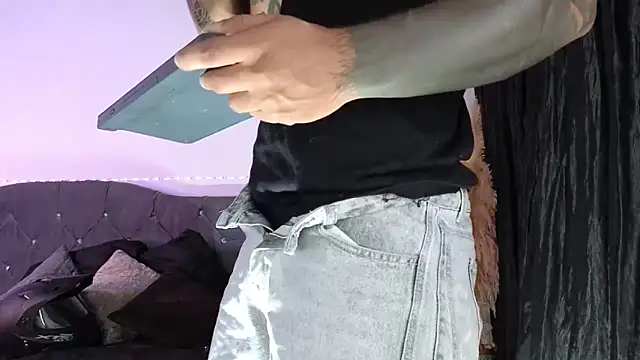 john cartter1 online show from April 4, 2026, 12:23 pm