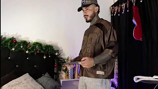 john cartter1 online show from November 23, 2025, 11:42 am