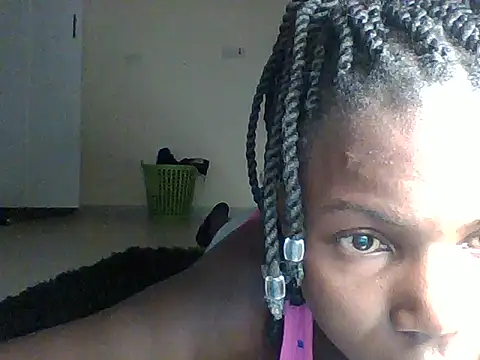 Fine baby0001 online show from May 23, 2026, 1:37 am
