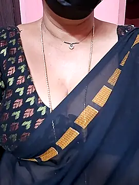 ananya956 online show from November 22, 2025, 10:36 am