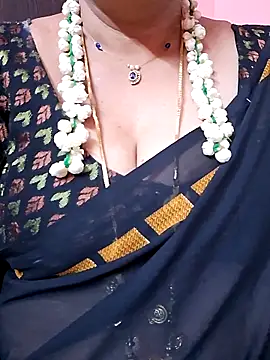 Snapshot of ananya956 chatting on May 8, 2026, 2:10 pm ananya956 online show from May 8, 2026, 2:10 pm