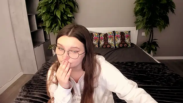 Snapshot of MagicPeachh_ chatting on November 20, 2025, 1:34 pm MagicPeachh online show from November 20, 2025, 1:34 pm