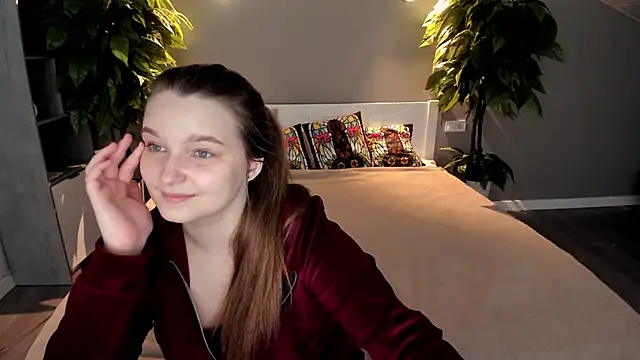 Snapshot of MagicPeachh_ chatting on September 19, 2025, 12:42 pm MagicPeachh online show from September 19, 2025, 12:42 pm