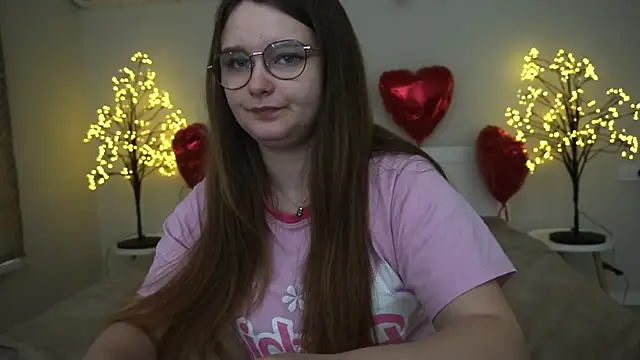 Snapshot of MagicPeachh_ chatting on February 28, 2025, 10:09 am MagicPeachh online show from February 28, 2025, 10:09 am