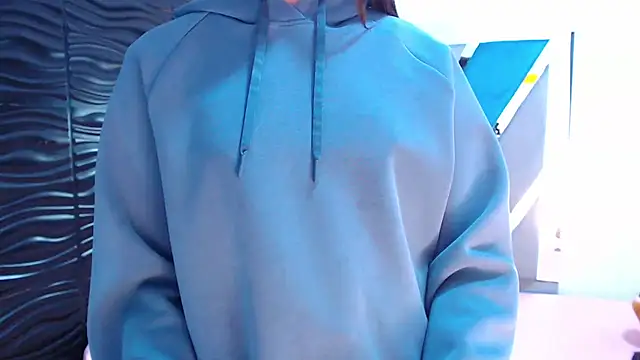 Victoria Coleman online show from September 19, 2025, 11:25 am