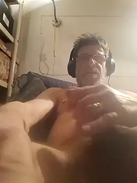 Snapshot of felice66 chatting on February 3, 2025, 12:47 am felice66 online show from February 3, 2025, 12:47 am
