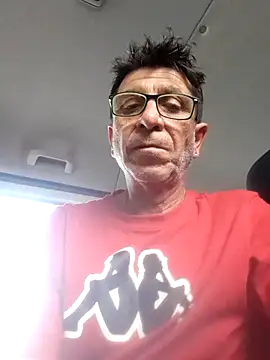 Snapshot of felice66 chatting on October 19, 2025, 1:36 pm felice66 online show from October 19, 2025, 1:36 pm