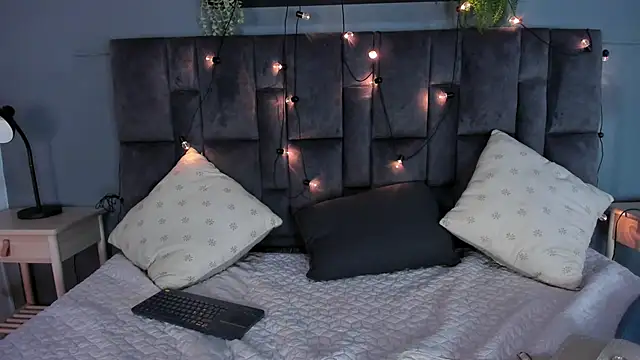 LilithSmith  online show from February 27, 2026, 11:43 am