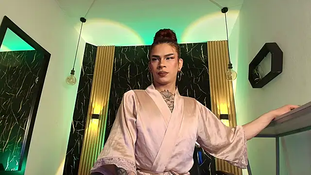 Snapshot of Bella_salvatore chatting on April 13, 2026, 8:13 pm Bella salvatore online show from April 13, 2026, 8:13 pm