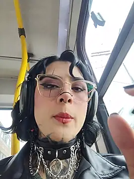 taaylor33 online show from February 26, 2026, 8:53 pm