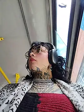 Snapshot of taaylor33 chatting on January 9, 2026, 4:03 pm taaylor33 online show from January 9, 2026, 4:03 pm