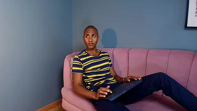 Ethan Fox11 online show from March 10, 2025, 2:37 pm