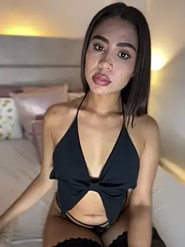 HaileyBaldwin online show from January 8, 2025, 5:27 am