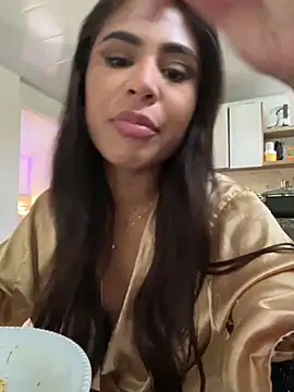 HaileyBaldwin online show from March 22, 2025, 10:26 pm