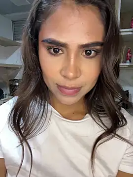 HaileyBaldwin online show from January 25, 2025, 1:54 am