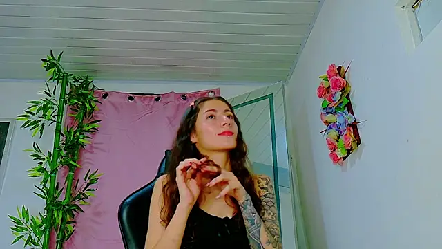 Snapshot of scarlet-jonesx chatting on March 21, 2026, 4:35 am scarlet-jonesx online show from March 21, 2026, 4:35 am