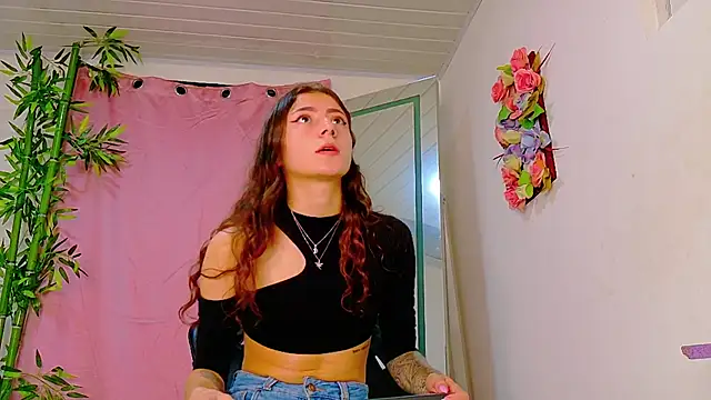 scarlet-jonesx online show from May 22, 2026, 12:52 am