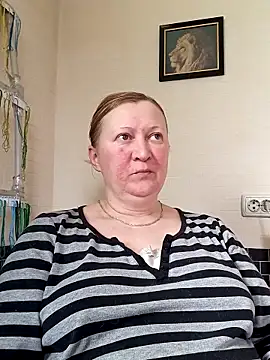 blondyaguar online show from March 26, 2026, 1:53 pm