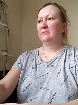 blondyaguar online show from February 14, 2025, 7:59 am