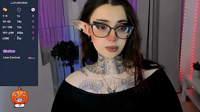 Snapshot of Dixi_Pixi_ chatting on November 6, 2025, 5:44 am Dixi Pixi online show from November 6, 2025, 5:44 am