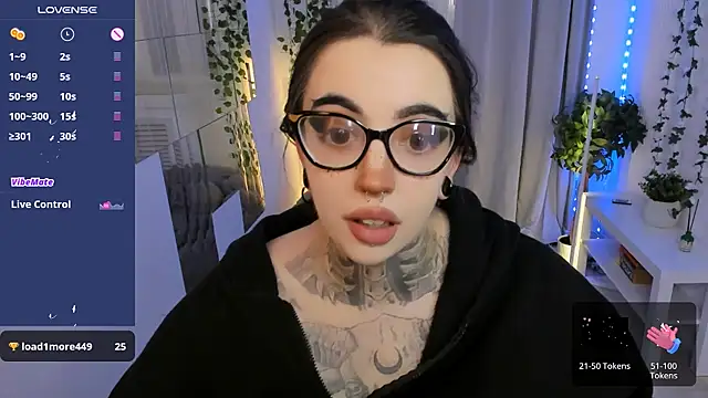 Snapshot of Dixi_Pixi_ chatting on July 3, 2026, 10:22 am Dixi Pixi online show from July 3, 2026, 10:22 am