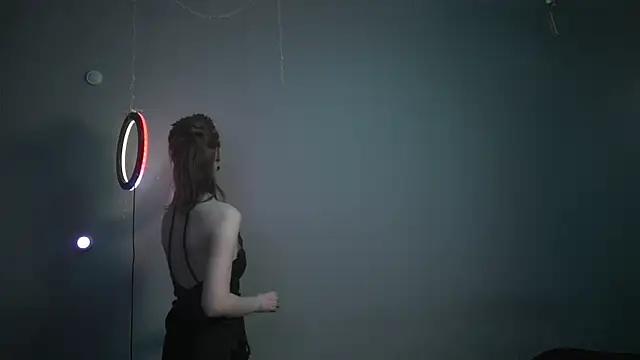 ginger hugs online show from January 13, 2026, 10:13 pm