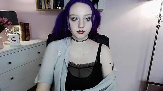 MadelineLust online show from February 16, 2025, 2:43 pm