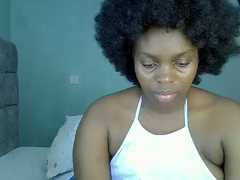 Snapshot of freaky_j_ chatting on March 19, 2025, 5:41 am freaky j online show from March 19, 2025, 5:41 am