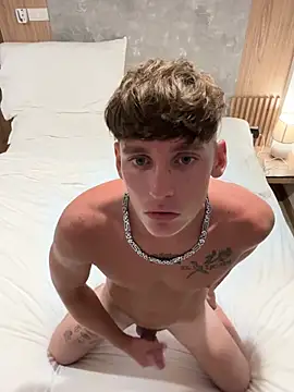 Snapshot of Hornyyoungstud123 chatting on July 7, 2026, 7:17 pm Hornyyoungstud123 online show from July 7, 2026, 7:17 pm