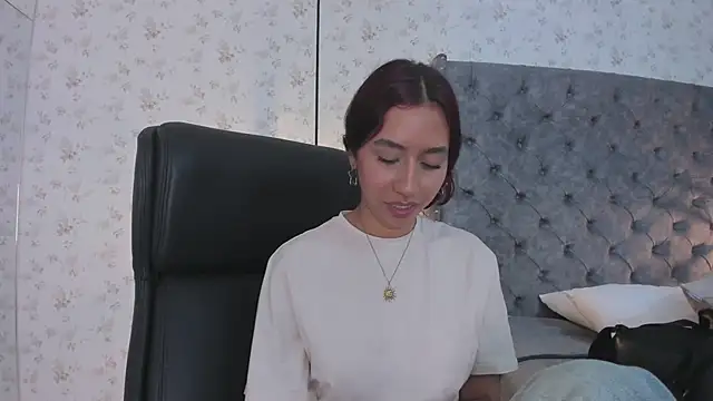Snapshot of MissSussy chatting on May 13, 2026, 3:24 am MissSussy online show from May 13, 2026, 3:24 am