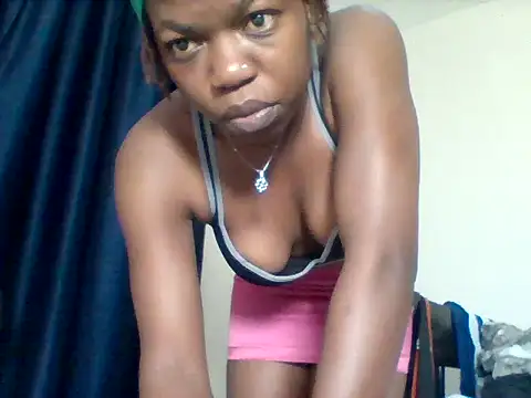 Snapshot of curvy_natallie chatting on October 9, 2025, 9:43 am curvy natallie online show from October 9, 2025, 9:43 am