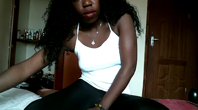 Snapshot of curvy_natallie chatting on March 10, 2025, 8:50 am curvy natallie online show from March 10, 2025, 8:50 am