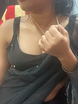 Spicy sari girl online show from December 24, 2024, 4:00 am