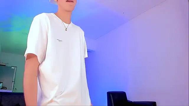 Pretty Mariangel online show from February 26, 2025, 8:50 am