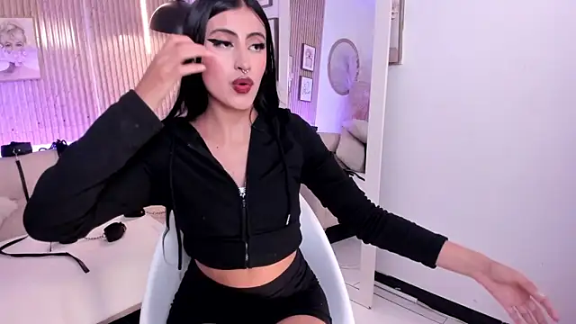 Snapshot of RACHEL_EV chatting on November 14, 2025, 5:44 am RACHEL EV online show from November 14, 2025, 5:44 am