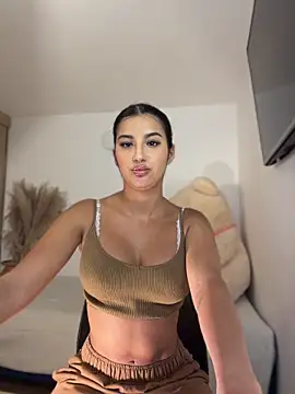 Snapshot of Kimm_khalifa chatting on April 14, 2026, 1:54 am Kimm khalifa online show from April 14, 2026, 1:54 am
