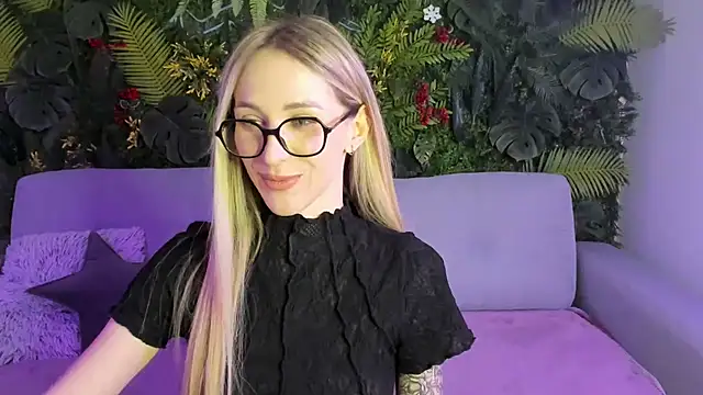 Snapshot of Horny_Blond chatting on February 1, 2026, 9:07 am Horny Blond online show from February 1, 2026, 9:07 am