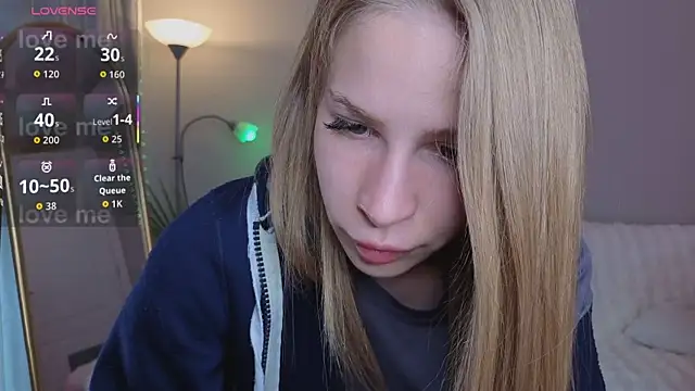 Elis Fox online show from May 15, 2026, 11:08 am