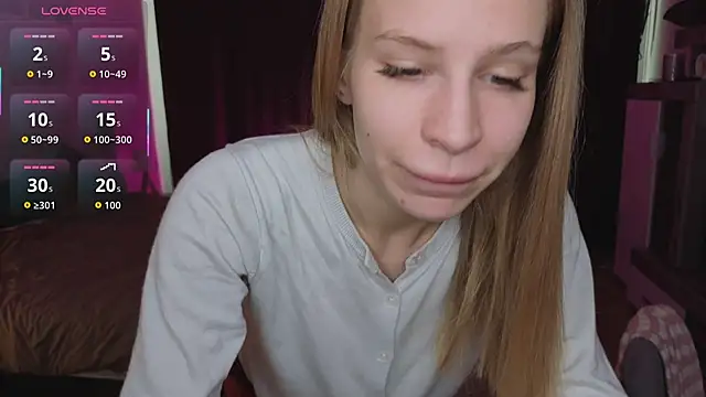 Elis Fox online show from April 13, 2026, 11:03 am