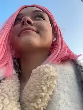 Snapshot of Times__Square chatting on February 26, 2025, 5:35 am Times Square online show from February 26, 2025, 5:35 am