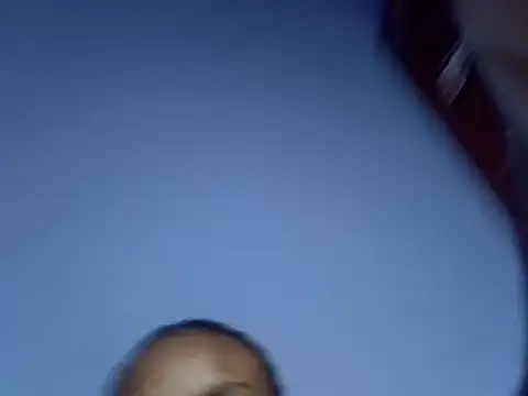 Snapshot of Queen_petite_ chatting on March 20, 2025, 4:20 pm Queen petite online show from March 20, 2025, 4:20 pm