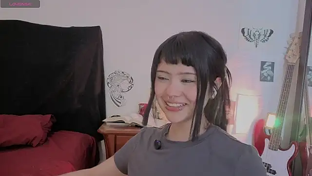 Snapshot of sweet_soup chatting on April 6, 2026, 11:06 pm sweet soup online show from April 6, 2026, 11:06 pm