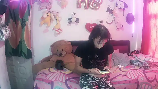 Snapshot of alexxa_dirty chatting on February 6, 2025, 8:34 pm alexxa dirty online show from February 6, 2025, 8:34 pm