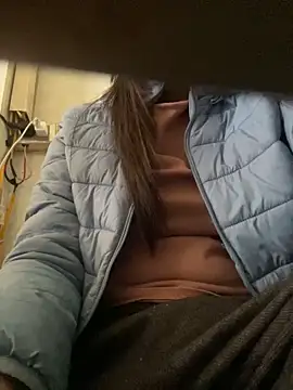 Tuongvy05 online show from February 12, 2026, 8:03 am