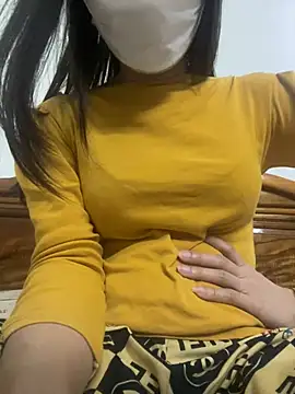 Snapshot of Tuongvy05 chatting on February 26, 2025, 5:00 pm Tuongvy05 online show from February 26, 2025, 5:00 pm