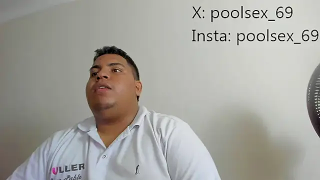 Snapshot of Poolsex_69 chatting on September 30, 2025, 6:03 pm Poolsex 69 online show from September 30, 2025, 6:03 pm