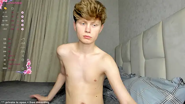 christian di0r online show from November 11, 2025, 6:03 pm